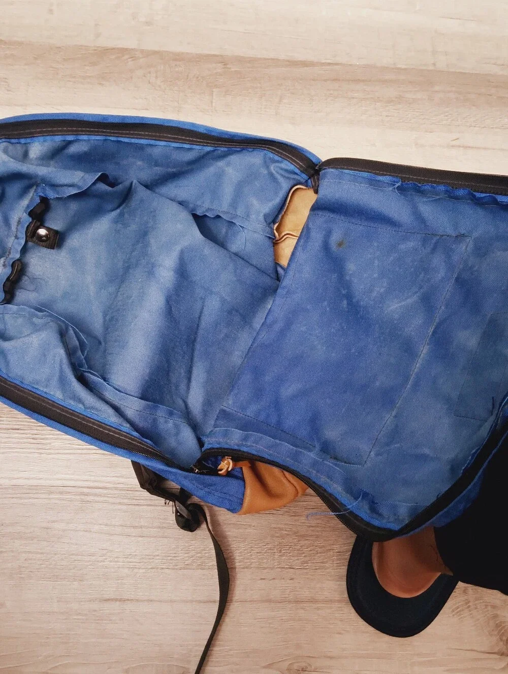 Jansport Vintage 90's Royal Blue Backpack with Tan Bottom